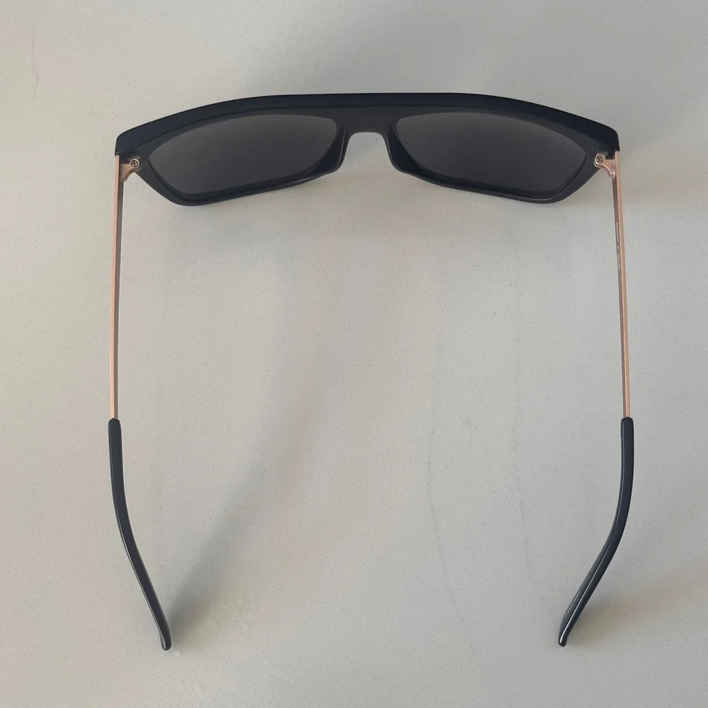 Quay Sunglasses Womens OS Black Excellent OTL II Desi Perkins Rose Gold Flat Top